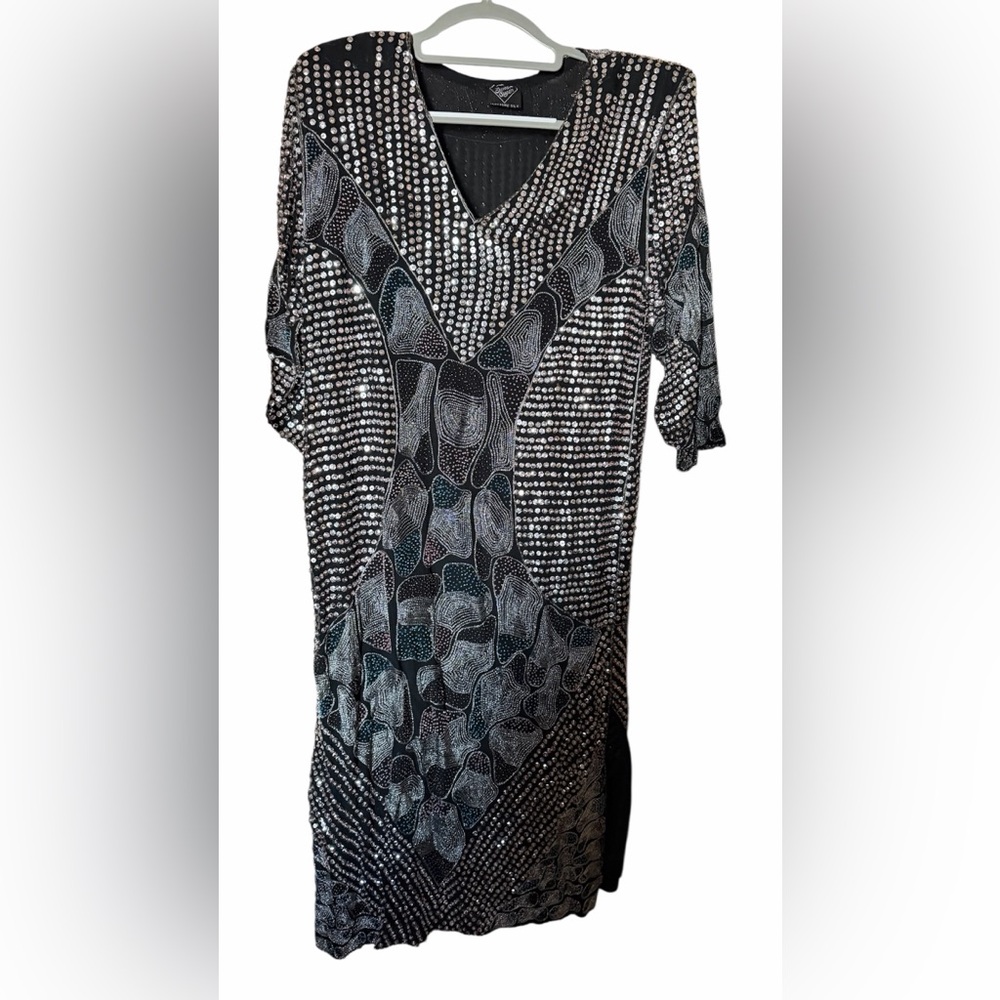 Jewel Queen Vintage Black Patterned Women’s midi dress